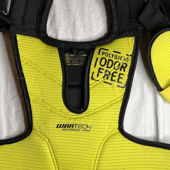 WARRIOR Dynasty Youth Small/medium JR Ice Hockey Shoulder Pads Odour Free - Picture 6 of 8